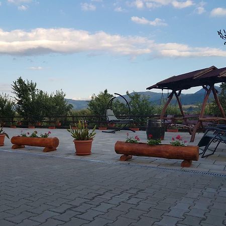 Heaven Hotel Sălişte Bagian luar foto
