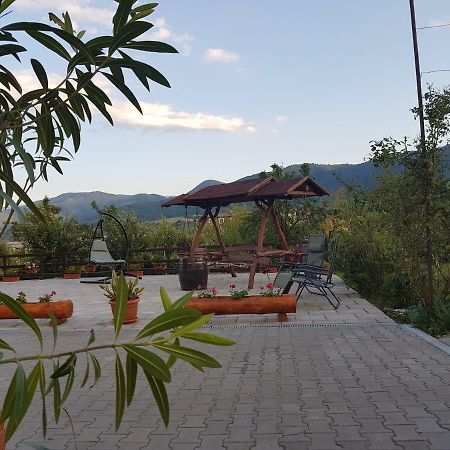 Heaven Hotel Sălişte Bagian luar foto