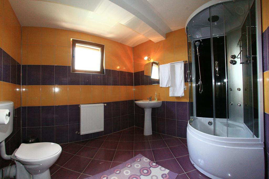 Heaven Hotel Sălişte Ruang foto