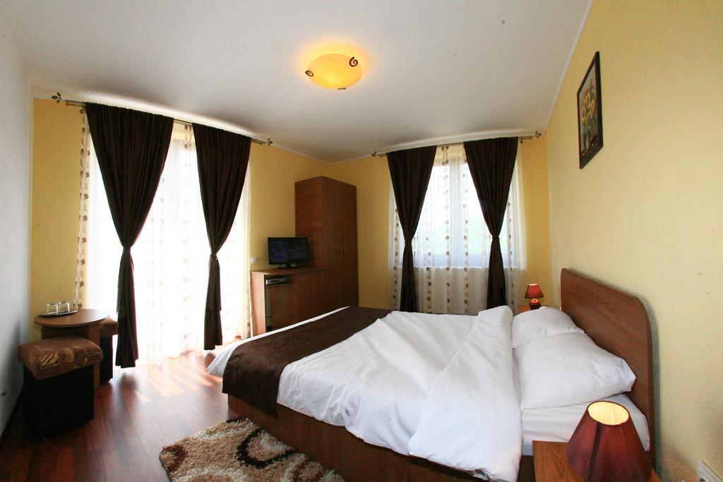 Heaven Hotel Sălişte Ruang foto