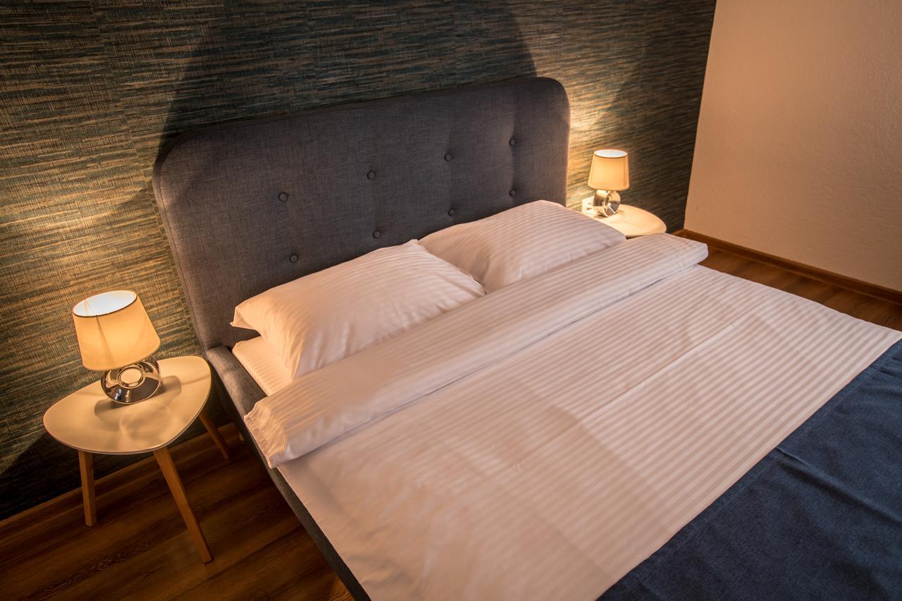 Heaven Hotel Sălişte Bagian luar foto