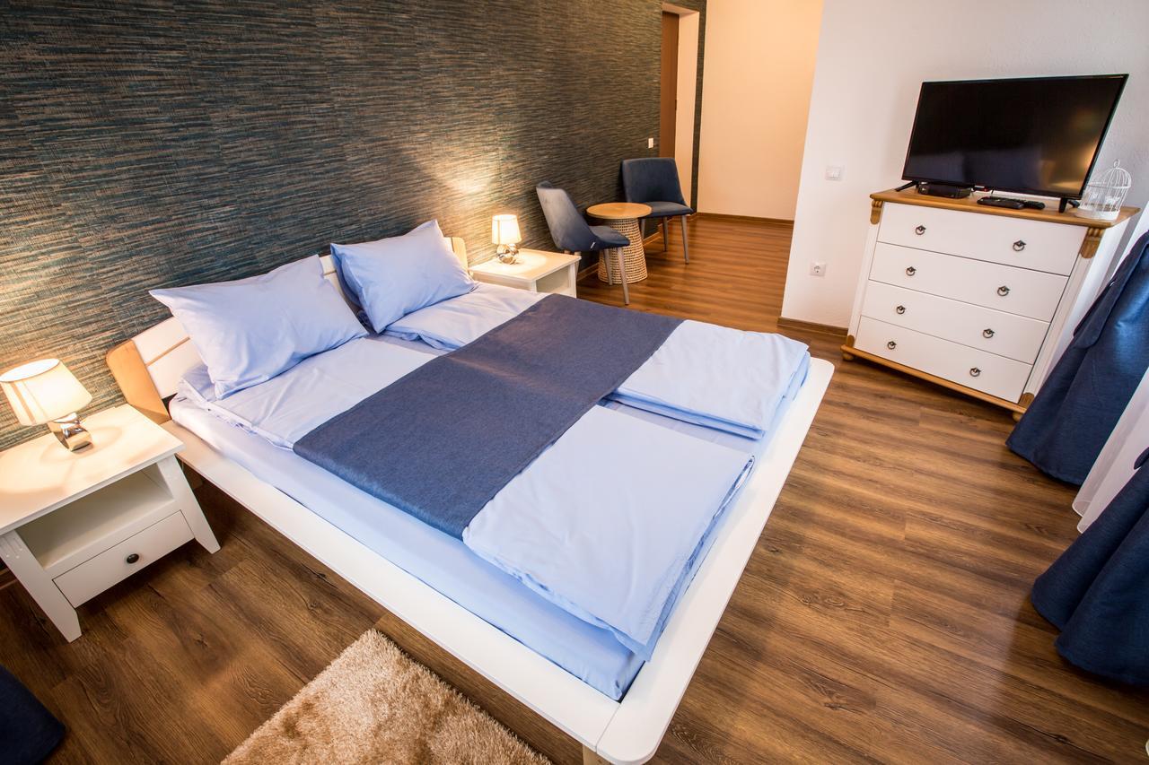 Heaven Hotel Sălişte Bagian luar foto