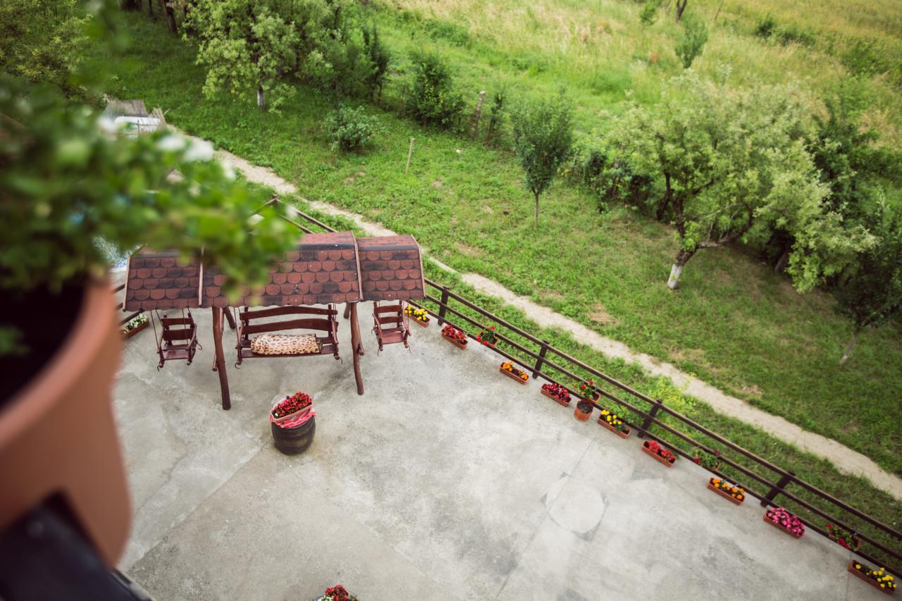 Heaven Hotel Sălişte Bagian luar foto