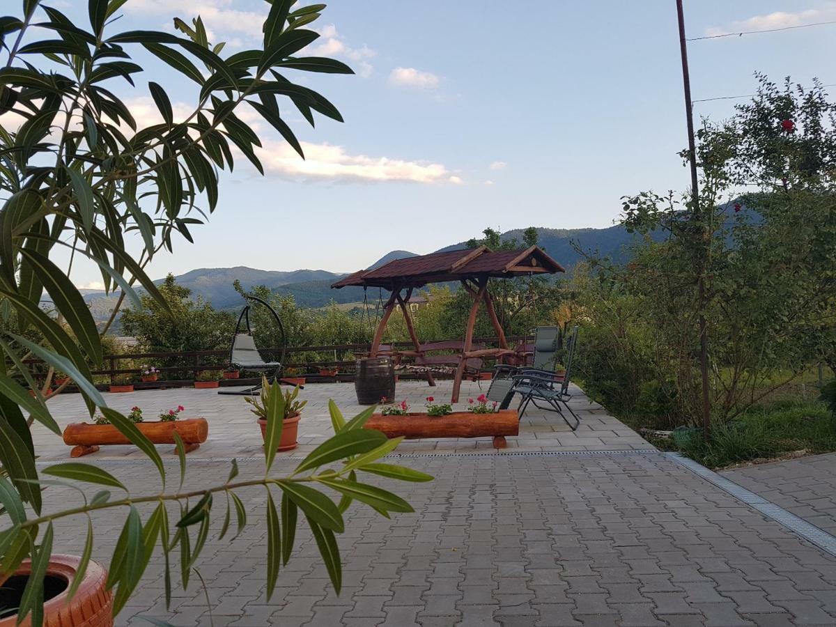 Heaven Hotel Sălişte Bagian luar foto